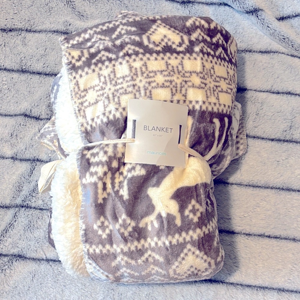 Maurices Cream and grey deer patterned plush Blanket